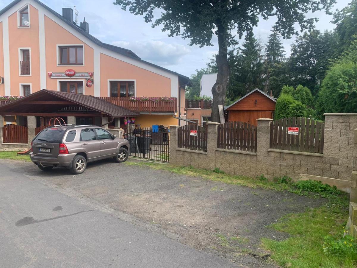 Maly Byt 1+1 Karlovy Vary Luaran gambar