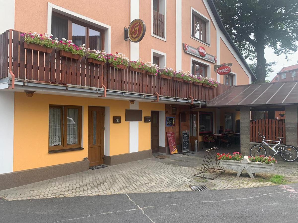 Maly Byt 1+1 Karlovy Vary Luaran gambar